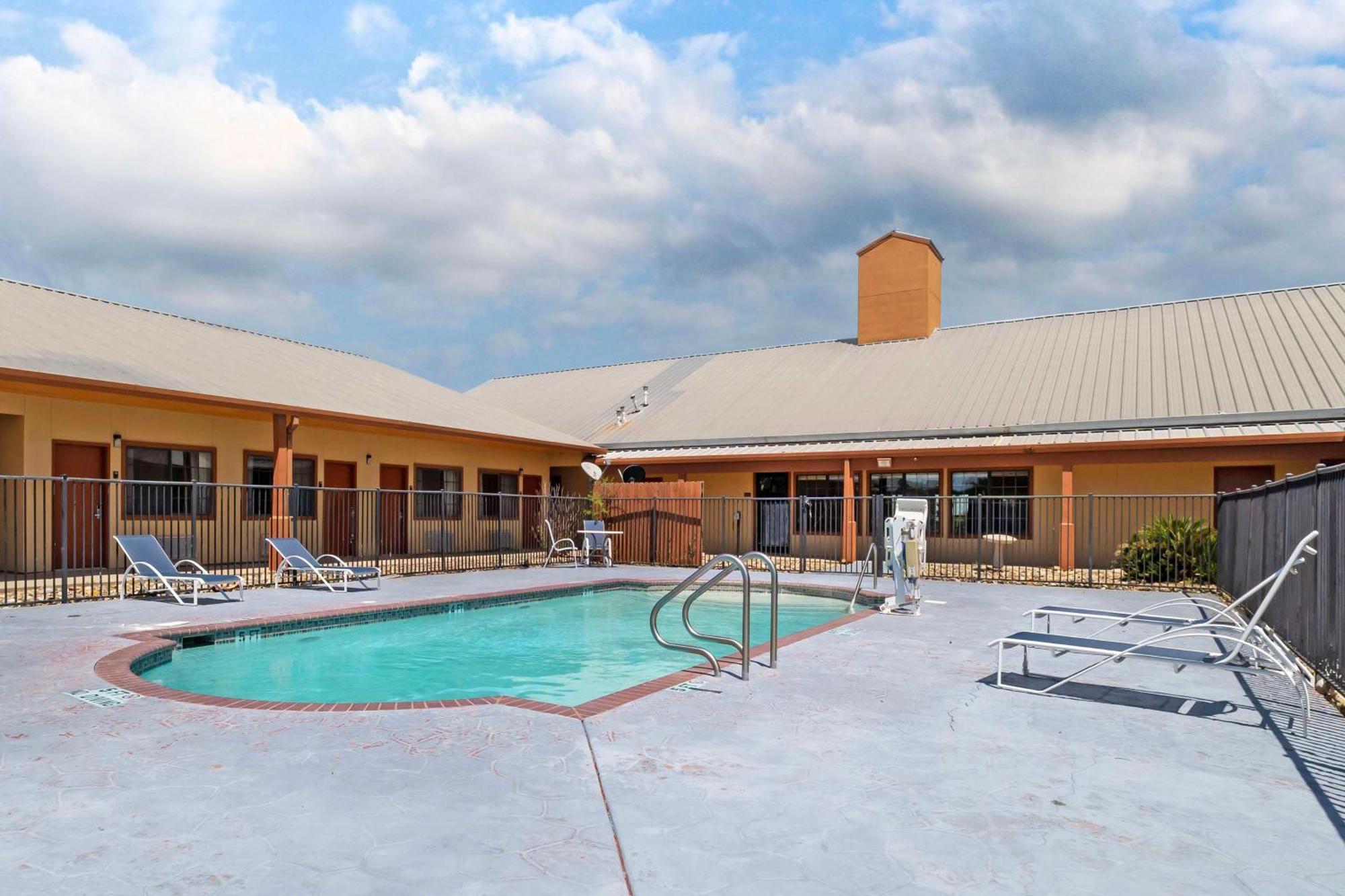 Best Western Hebbronville Inn Eksteriør bilde